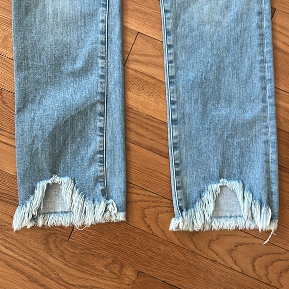 Jonathan Simkhai -River high rise, raw edge, crop organic Denim Jeans - Picture 5 of 9